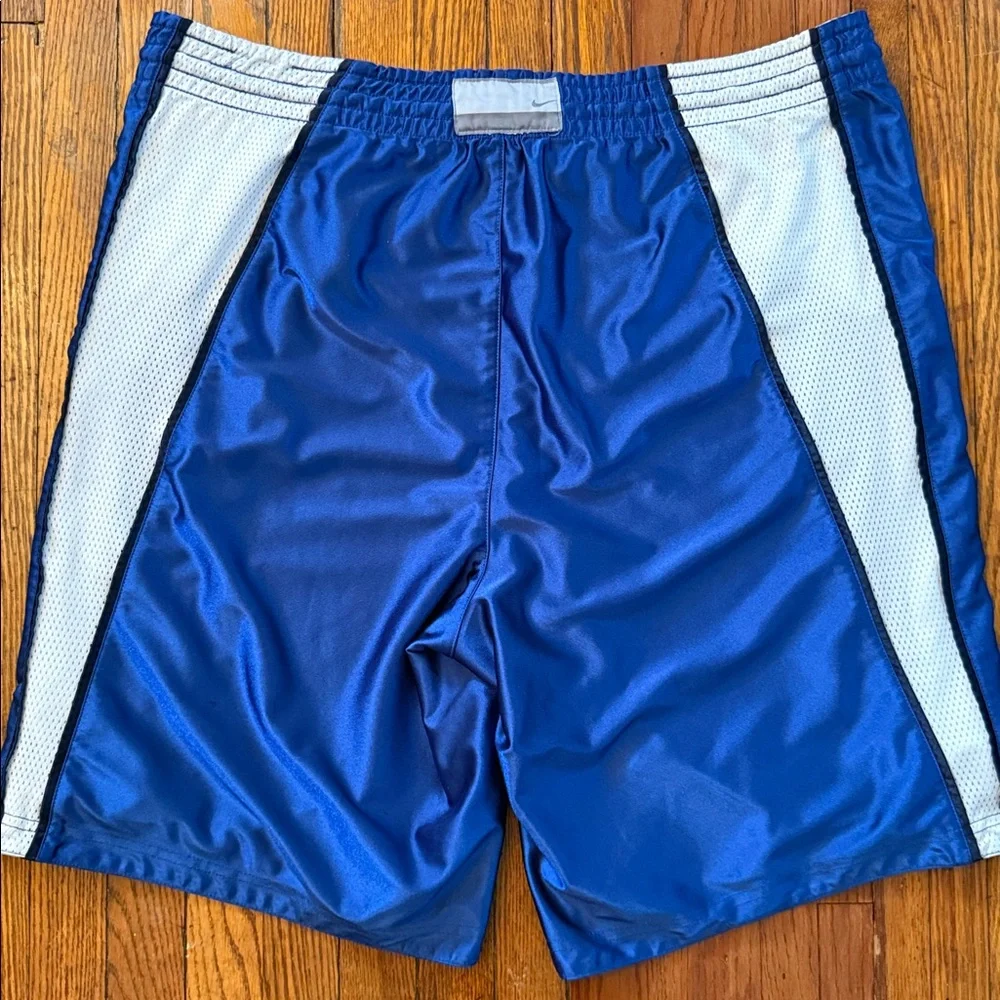 Y2K Nike Vintage Reversible Basketball Shorts - Picture 7 of 14